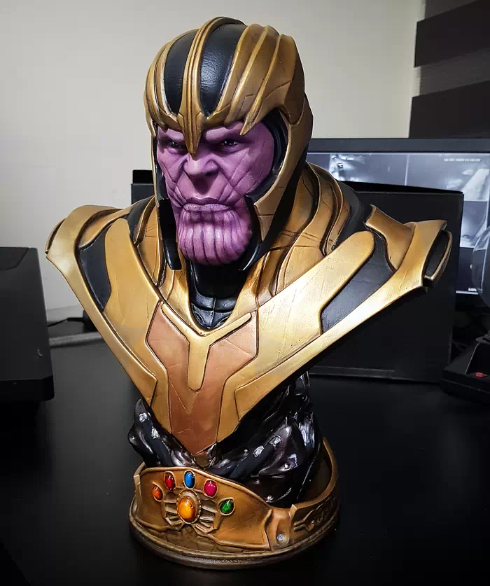 Bust Thanos