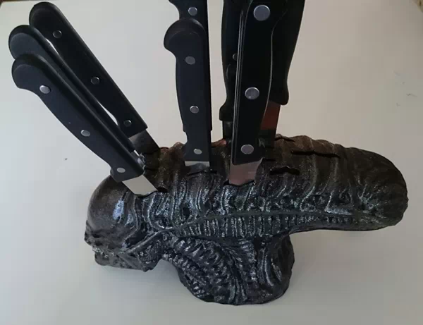 Alien Head Knife Block