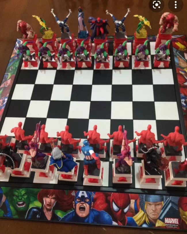 Marvel - Chess Set
