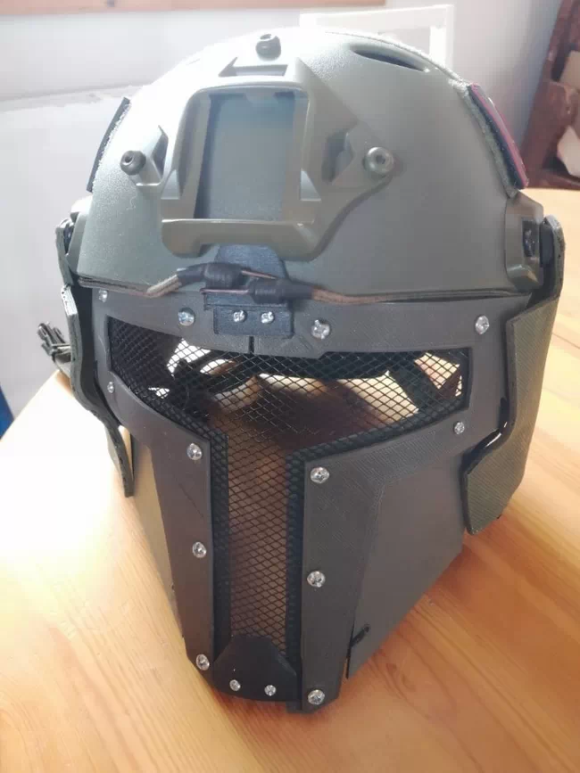 Bounty hunter mask