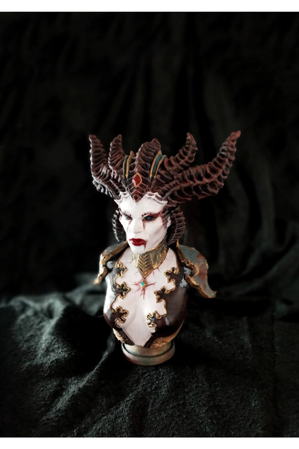 Lilith Diablo Bust