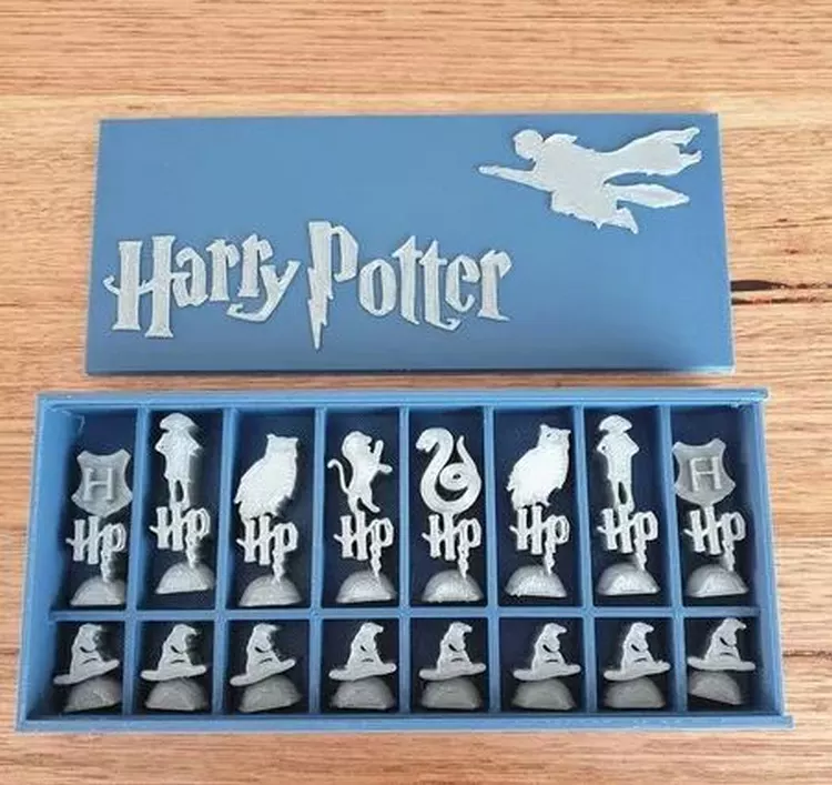 Harry Potter chess set and Display box