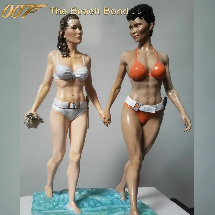 The Beach Bond Honey and Jinx