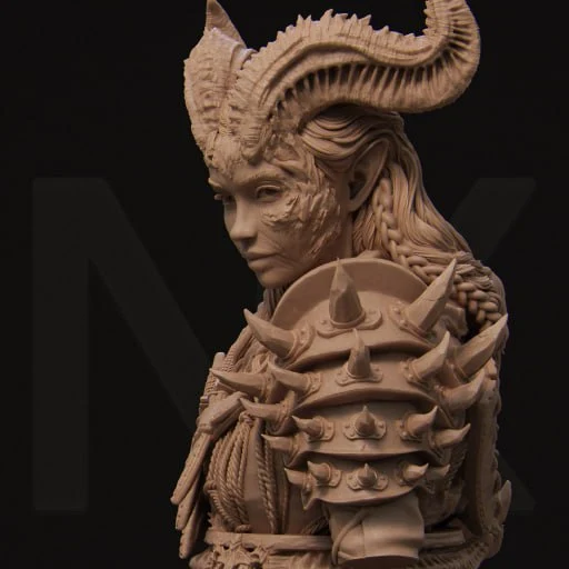 Lensi Bust
