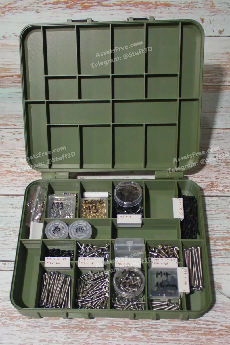 Suitcase with Divisions