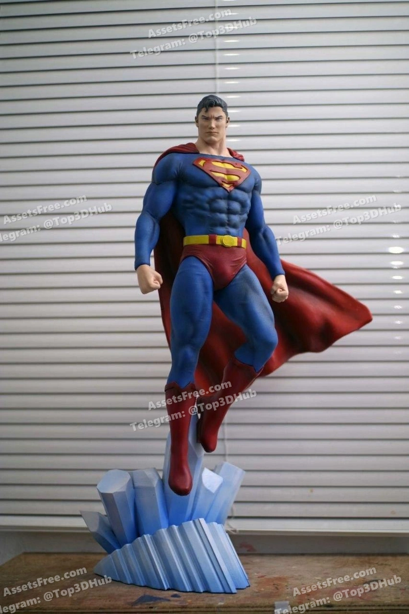 Superman fan art statue