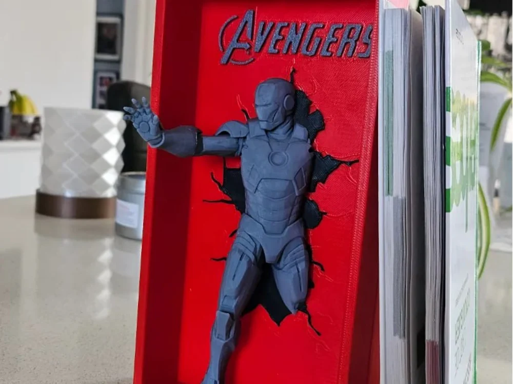 IronMan Book Nook