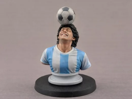 Yound+Diego+Maradona+with+the+ball