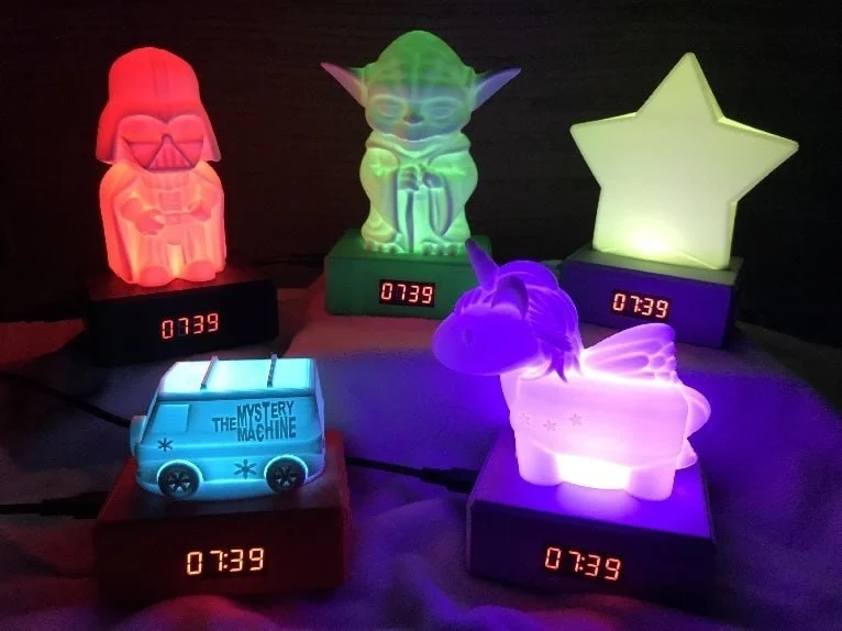 Light up clock 2 020230324 19705 87exr3